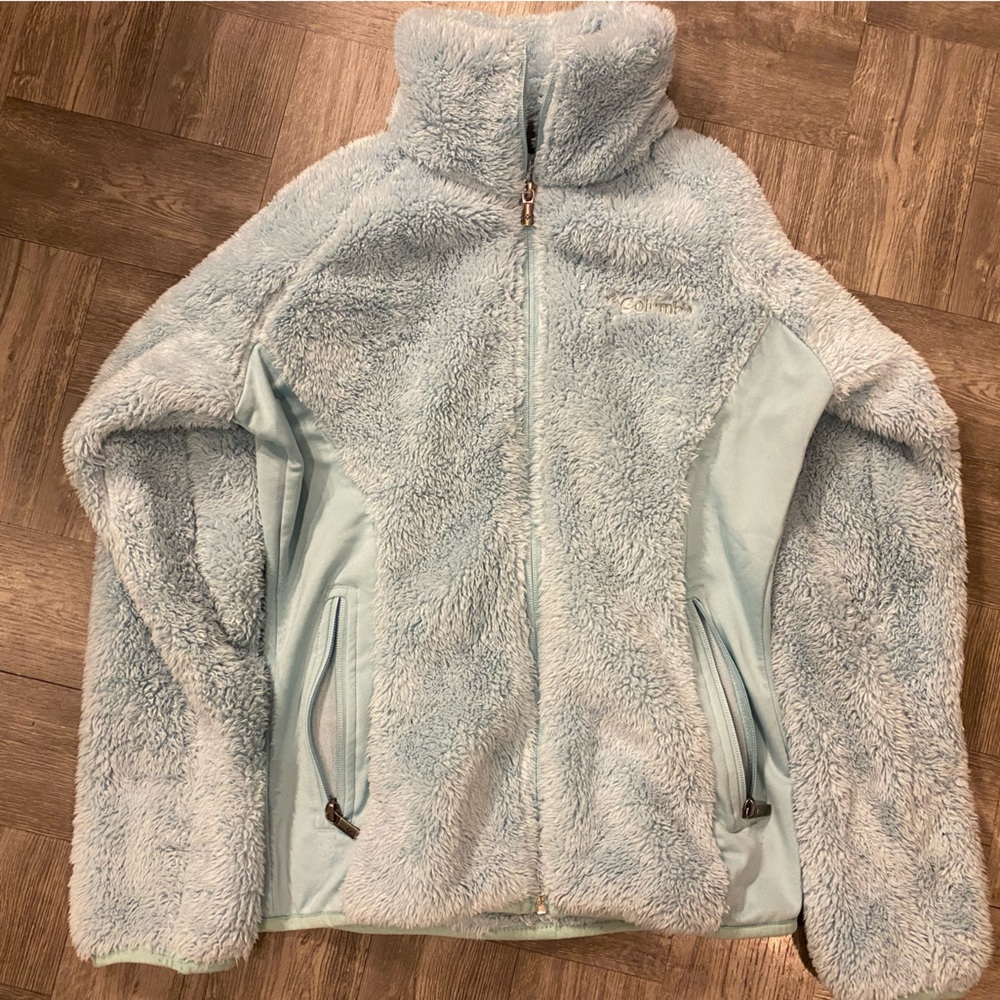 Columbia zip up Jacket with Pockets.
